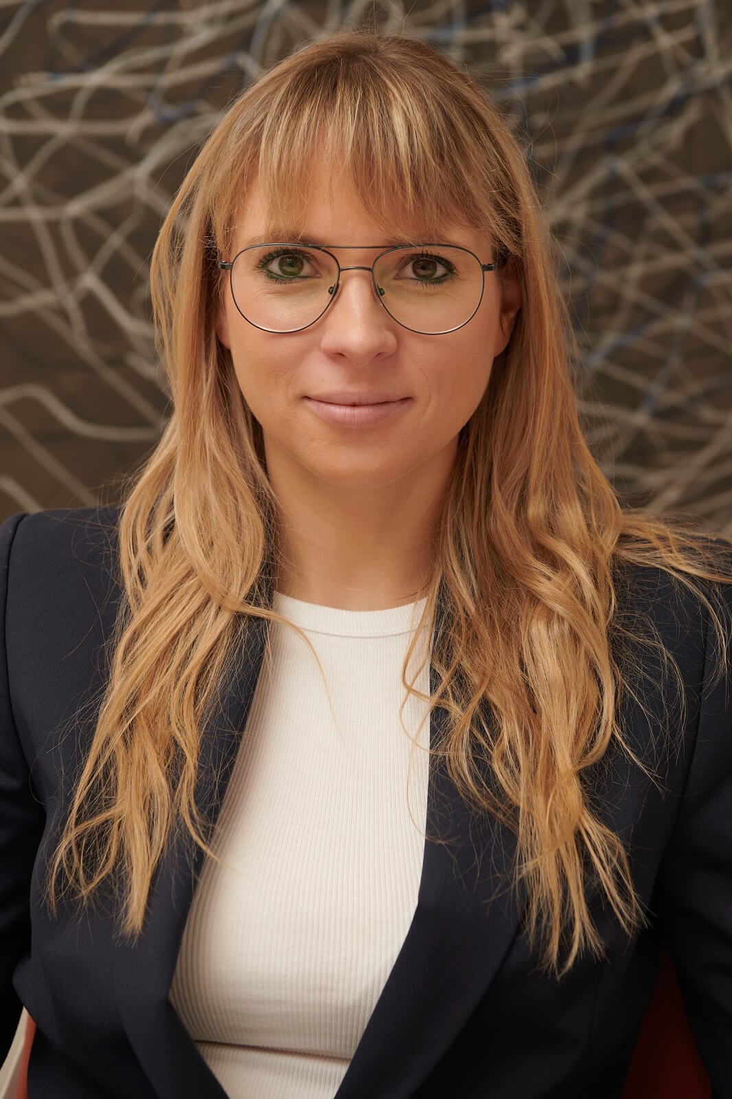 Dr. Alexandra Windsberger